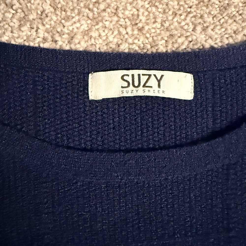 Suzy Shier Midnight Blue Crew Neck Sweater With Batwing Sleeve - Picture 2 of 3